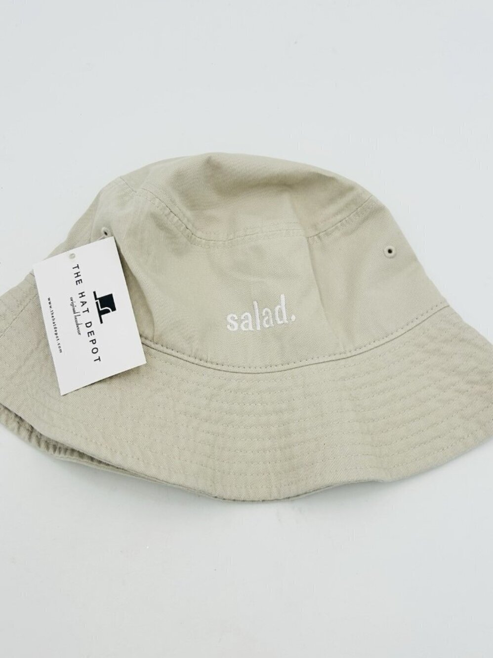 THE HAT DEPOT Bucket Hat Tan 100% Cotton Newhattan Sz S/M Embroidered Salad NEW